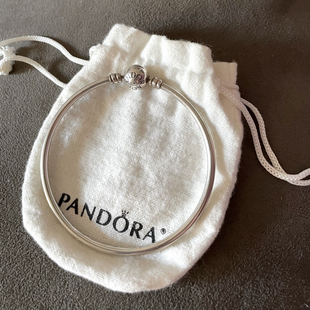 Pandora bangle LIKE NEW